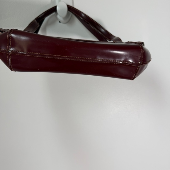 Vintage DKNY Donna Karan City Burgundy Baguette Shoulder Bag Y2K Patent Leather - Picture 5 of 10